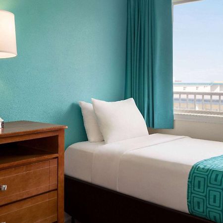 Howard Johnson By Wyndham Ocean City Oceanfront Εξωτερικό φωτογραφία