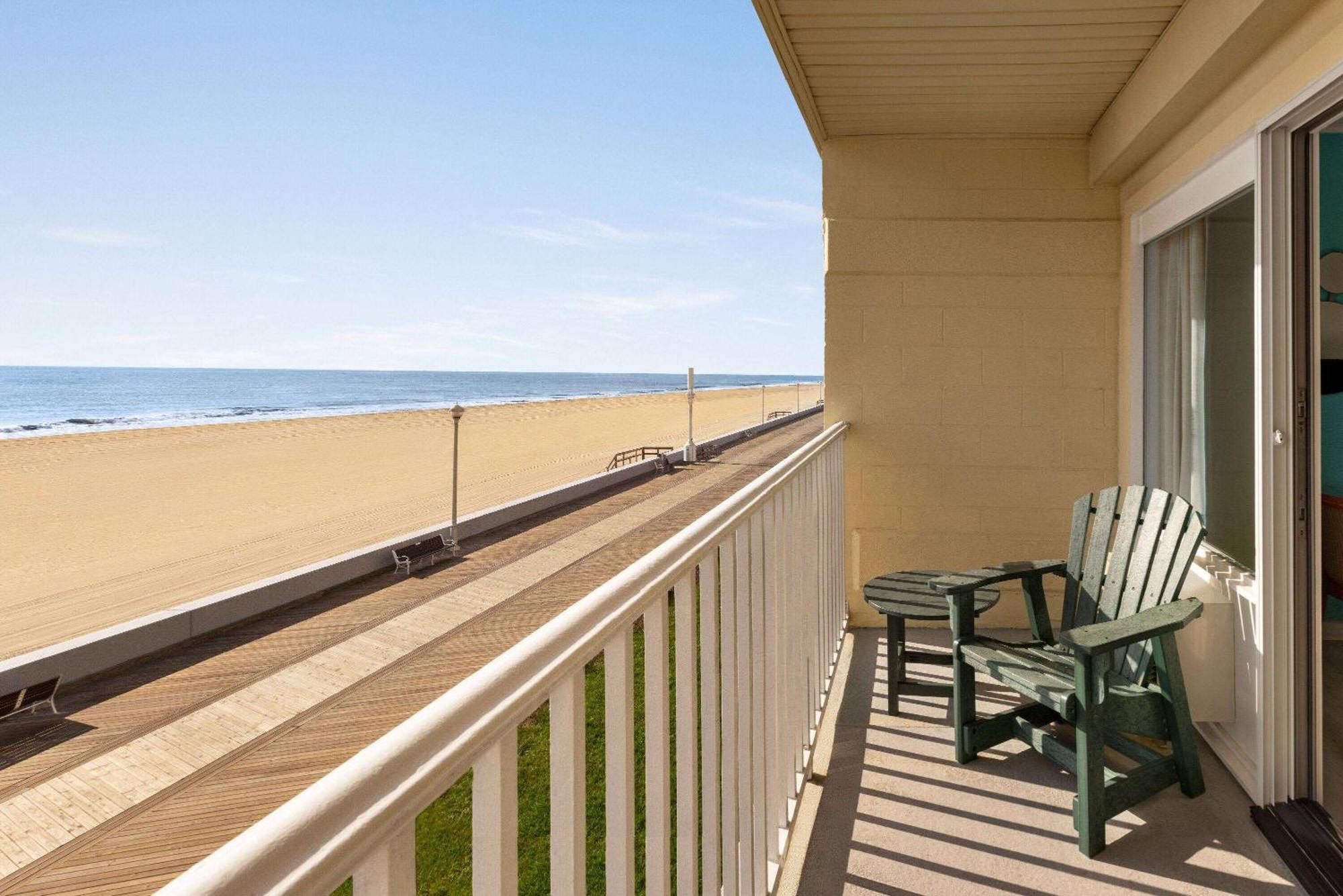 Howard Johnson By Wyndham Ocean City Oceanfront Εξωτερικό φωτογραφία