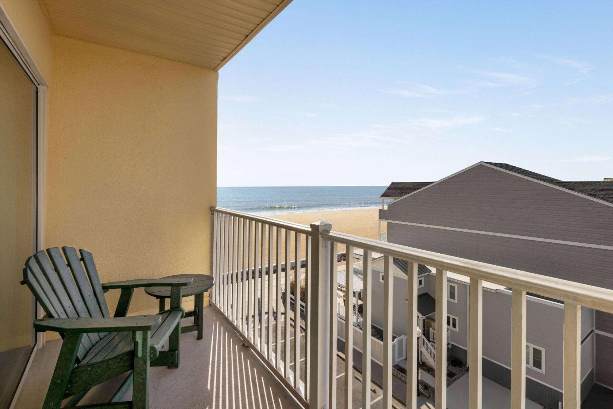 Howard Johnson By Wyndham Ocean City Oceanfront Εξωτερικό φωτογραφία